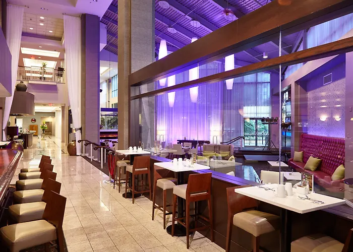 Executive Plaza Hotel & Conference Centre, Metro Vancouver