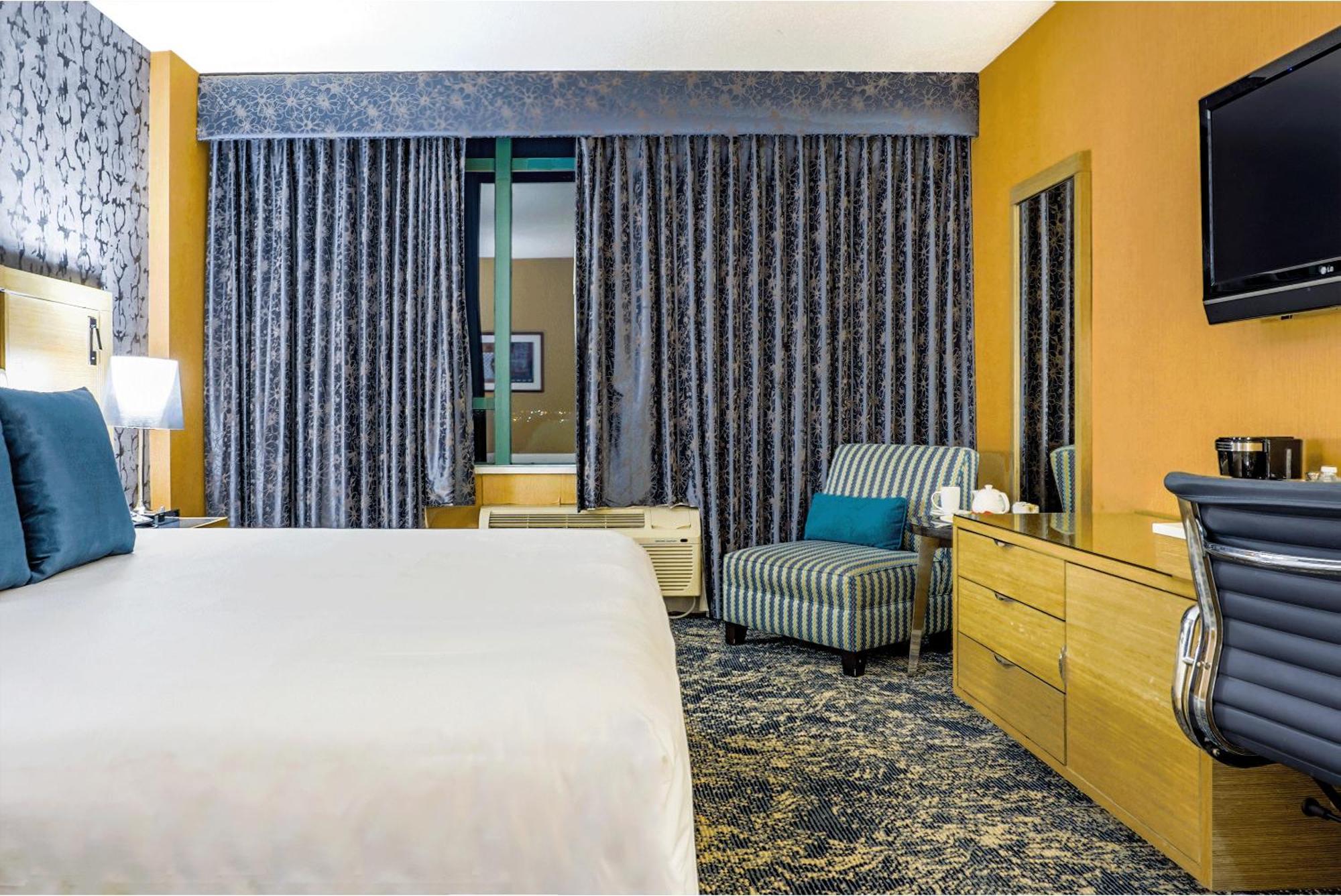 Hotel Executive Plaza & Conference Centre, Metro Vancouver Coquitlam
