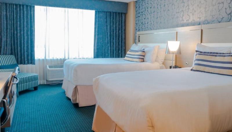 Executive Plaza & Conference Centre, Metro Vancouver Hotel